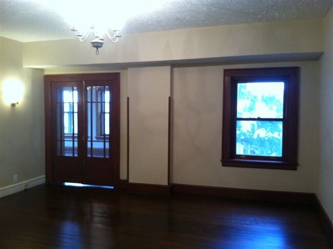 Building Photo - 123 N 39th St