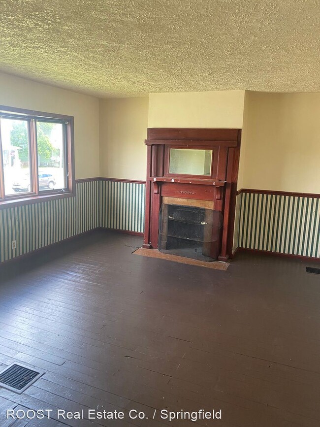Building Photo - 3 br, 1 bath House - 2109 Columbus Ave