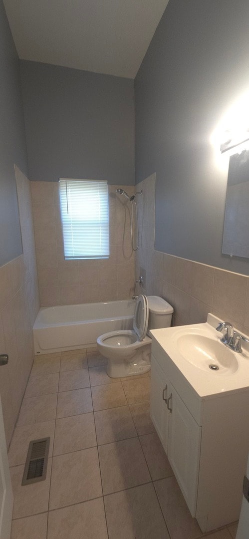 Foto del edificio - 3324 E 136th St