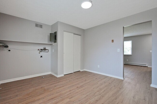 Foto del edificio - 2205 Clarendon Ln