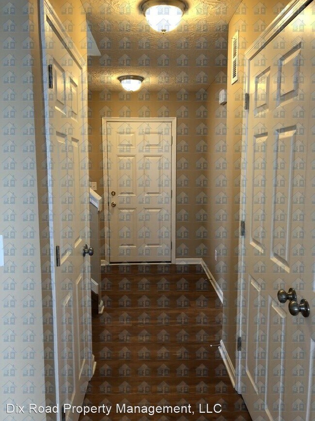 Building Photo - 3 br, 2.5 bath House - 409 Peyton Drive,