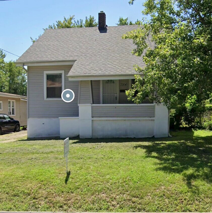 Primary Photo - 2206 McLaran Ave