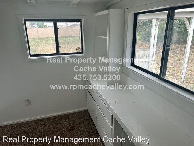 Foto del edificio - 3 br, 1 bath House - 43 W 100 S