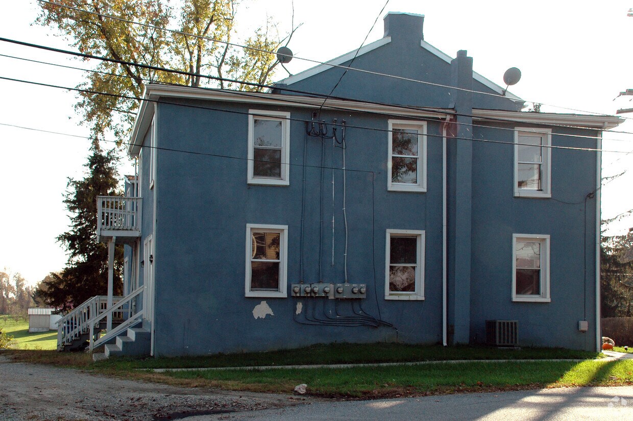 Foto del edificio - 716-724 Strickersville Rd