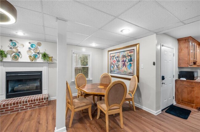 Foto del edificio - 460 Peyton Rd SW