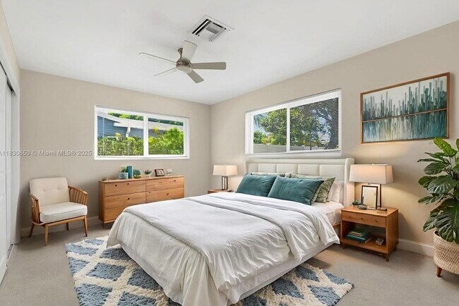 Foto del edificio - 330 NE 42nd Ct