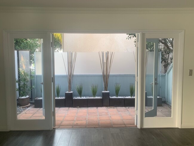 Rear Private Patio - 1314 16th St