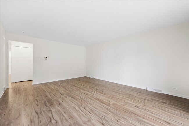 Foto del edificio - 801 Barnsdale Rd