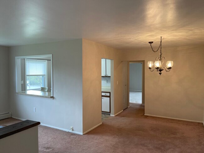 Building Photo - 31 Hinchman Ave