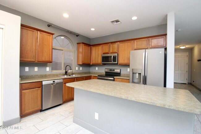 Building Photo - 3934 S Mandarin Way