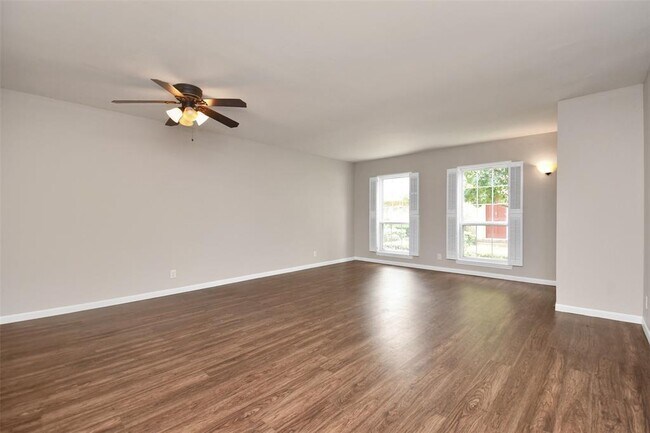 Building Photo - 6307 Briar Rose Dr