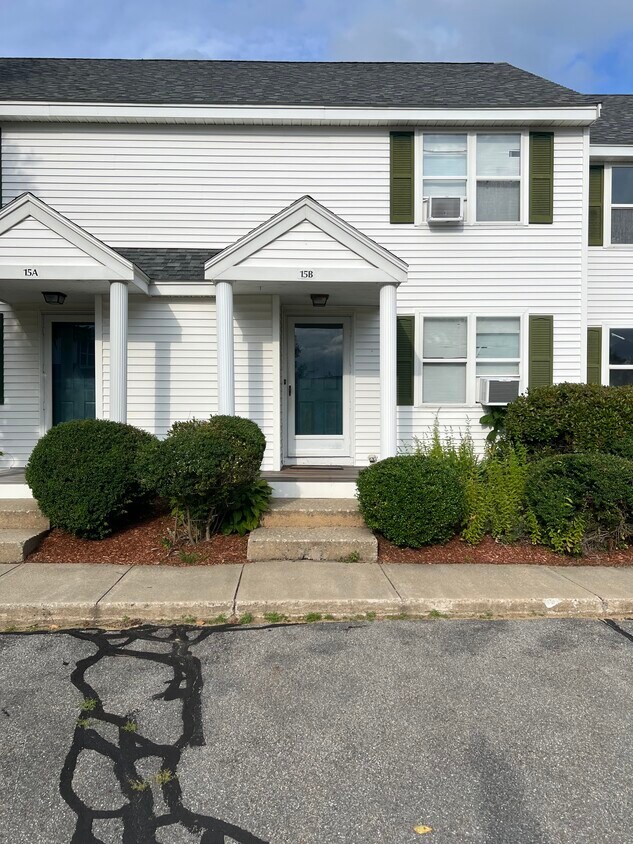 15 W Hill Dr Unit 15B, Westminster, MA 01473 Condo for Rent in