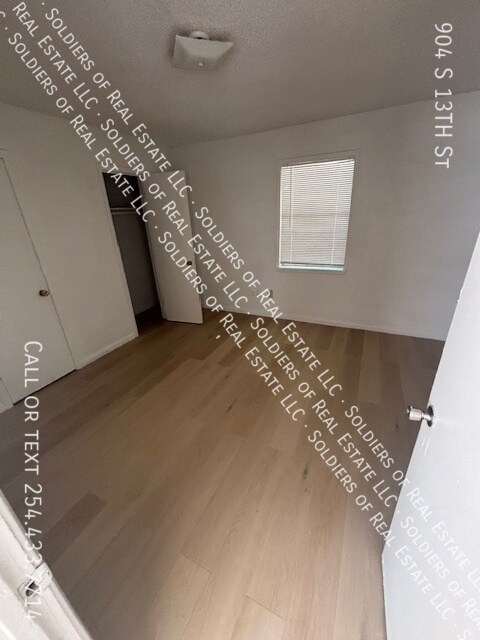 Foto del edificio - 904 S 13th St