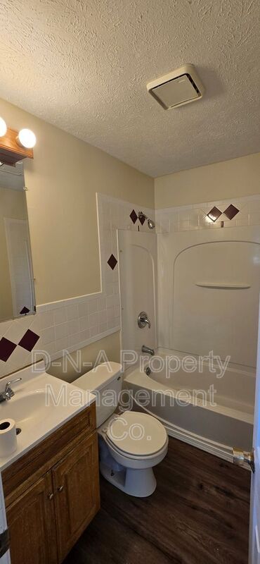 Building Photo - 9455 Juniper Dr
