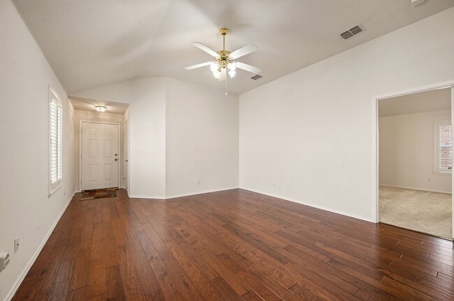 Building Photo - 12113 Thicket Bend Dr