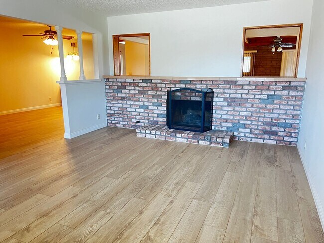 Foto del edificio - PRICE REDUCTION!!!! 3 Bedroom 2 Bath Home ...