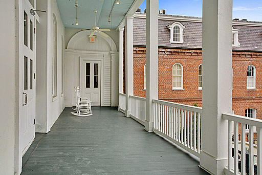 Building Photo - 1314 Napoleon Ave