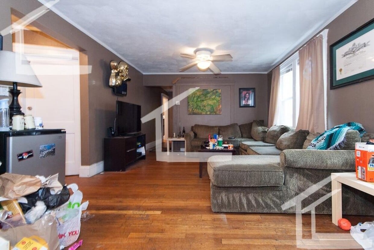 Charming 5 Bedroom-No Broker Fee - Charming 5 Bedroom-No Broker Fee