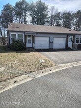 Building Photo - 10A Juniper Ln