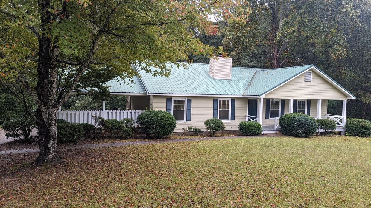 Primary Photo - 508 Merrill Ln