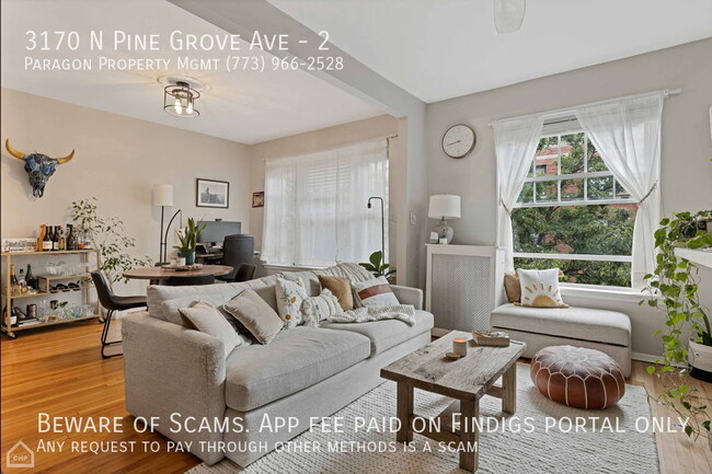 Building Photo - 3170 N Pine Grove Ave
