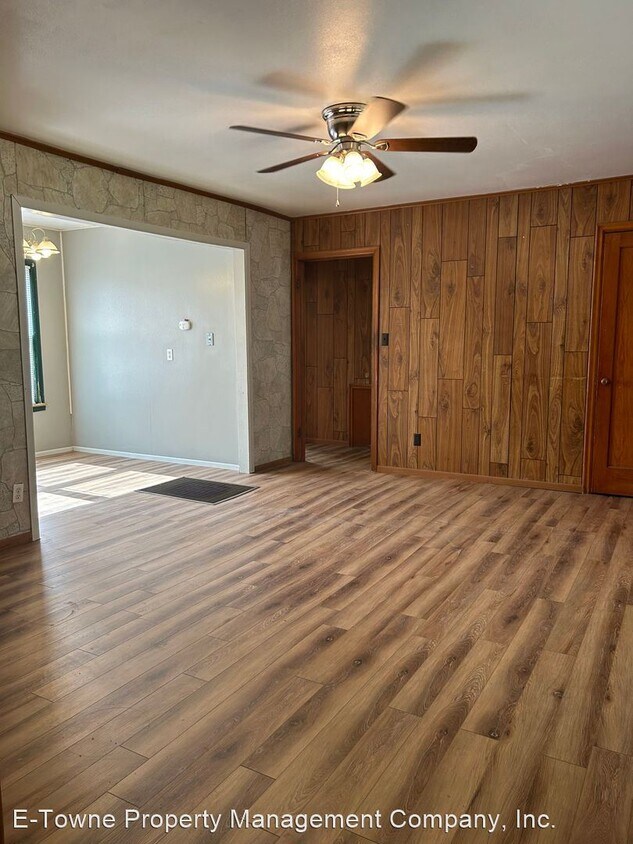 Primary Photo - 2 br, 1 bath House - 745 N Central