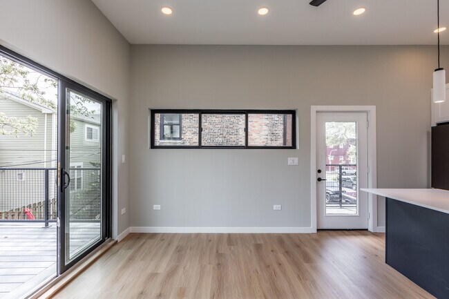 Foto del edificio - 3139 N Francisco Ave