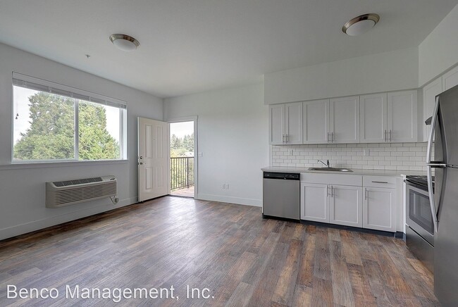 Building Photo - 5511 NE 17th Ave