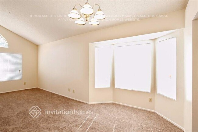 Foto del edificio - 18274 Montgomery Ave