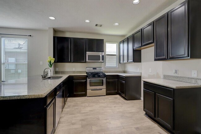 Building Photo - 10527 Kentington Oak Dr