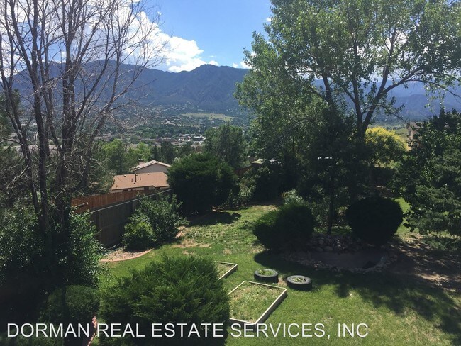 Foto del edificio - 4035 Hickory Hill Dr