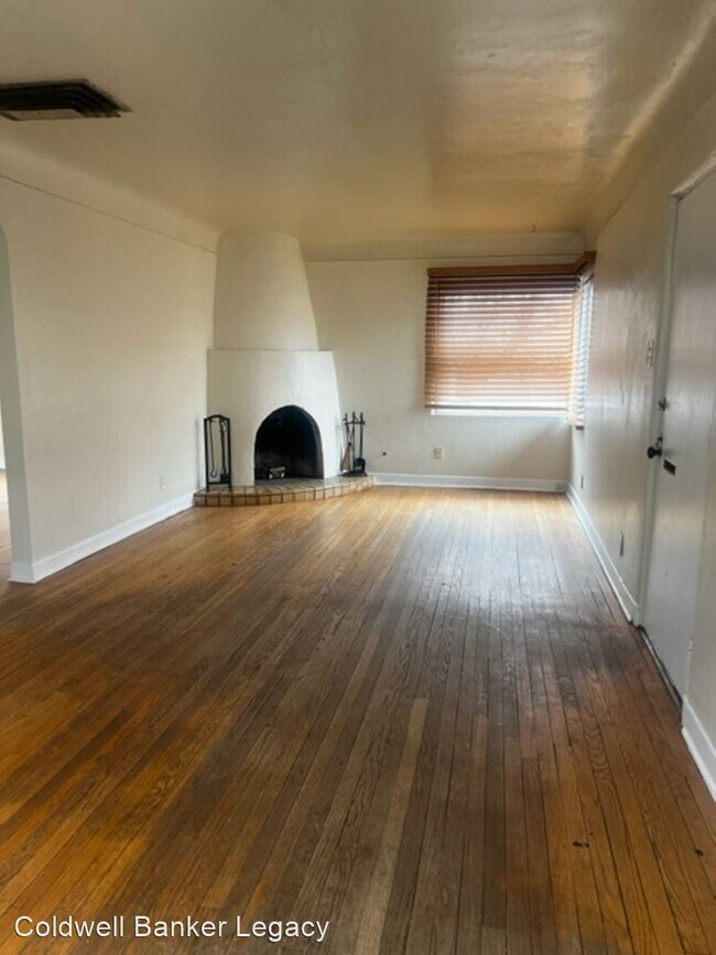Foto del edificio - 3 br, 1 bath House - 222 Girard Blvd NE