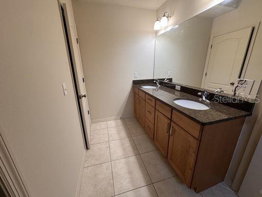 Building Photo - 7878 SW 82nd Dr
