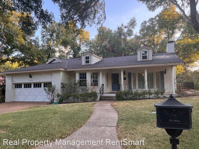 Building Photo - 3 br, 4.5 bath House - 10513 La Costa Drive