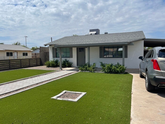 Primary Photo - Downtown Gilbert Property!!!