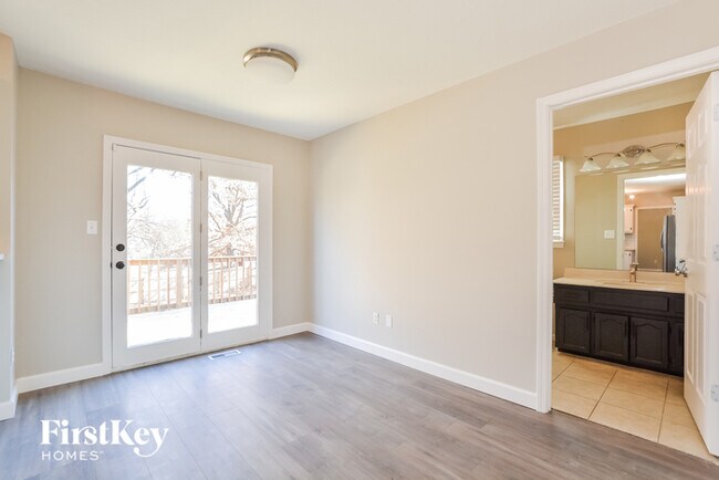 Building Photo - 7013 T Gabbert Dr