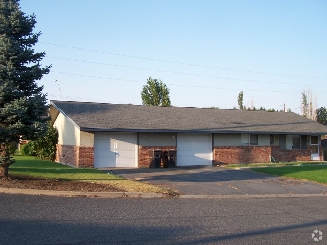Building Photo - 123 N 66th Ave