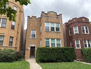 Building Photo - 1406 N Austin Blvd