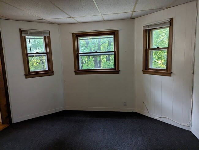 Building Photo - 24 Hathaway St