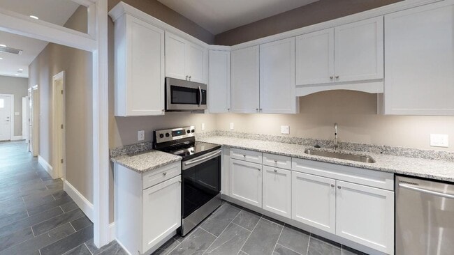 Foto del edificio - 4BR/2BA Fort Sanders Home | Walk to UTK | ...