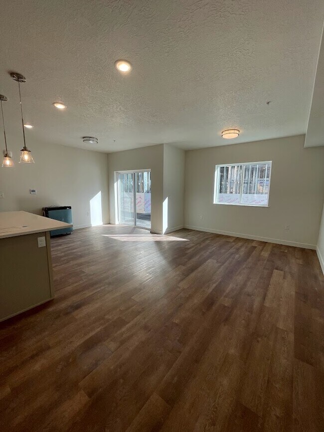 Skyline Peaks Apartments in Draper, UT