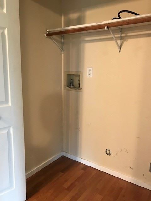 Building Photo - 2 br, 1 bath Apartment - 9719 Danwood Lane #4