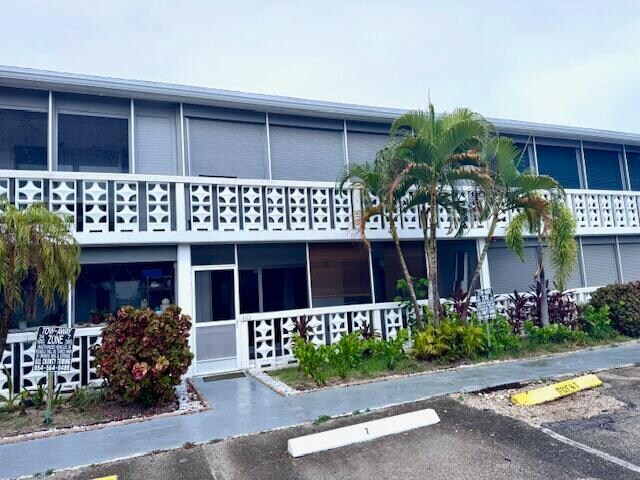 Foto principal - 2151 NE 42nd Ct