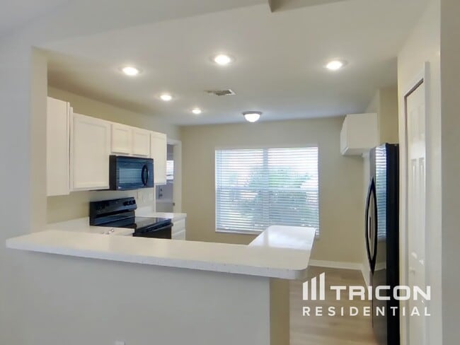 Building Photo - 6534 Covewood Dr