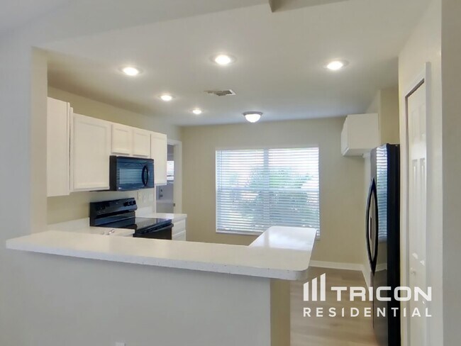 Foto del edificio - 6534 Covewood Dr