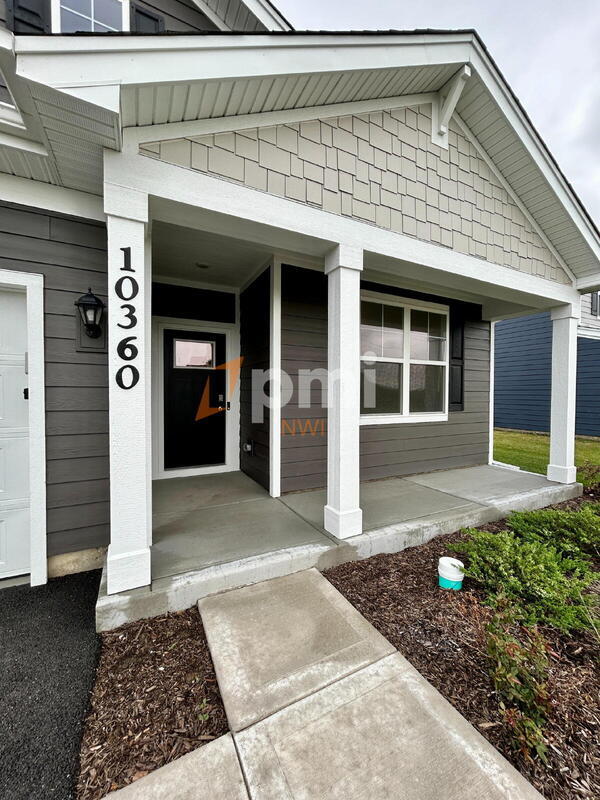 Building Photo - 10360 Blaine St