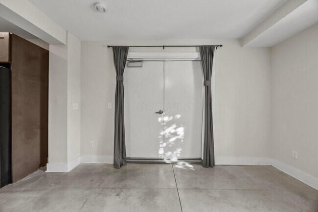 Foto del edificio - 1185 Gustavus Ln