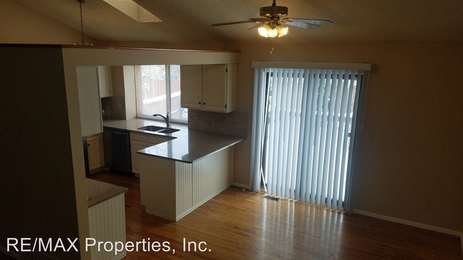Building Photo - 3840 Thundercloud Dr