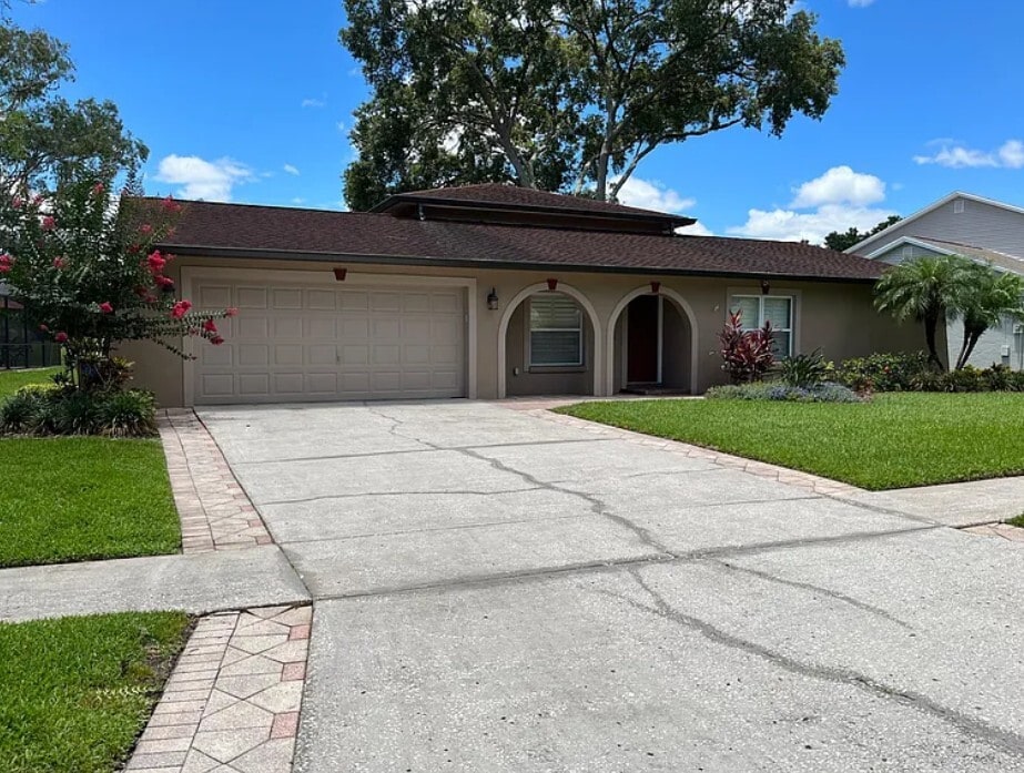 Photo - 4606 Cloverlawn Dr (Tampa, FL)