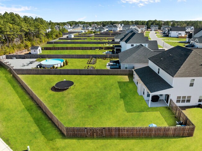 Foto del edificio - 878 Stormy Gale Ln